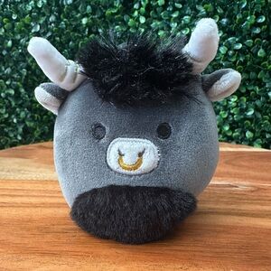 NWT Lake The Select Series Bull Squishmallows Clip 3.5" Black Tag